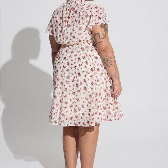 NEW Torrid Mini Chiffon Smocked Dress Rose Floral Size 00 - Picture 8 of 9